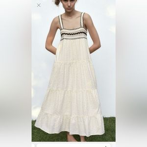 ZARA CONTRAST LACE DRESS  SIZE M